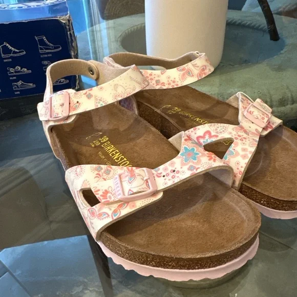 New in Box! $150 Birkenstock Rare Floral Pink Sandals sz 39 8/9 - Picture 2 of 10